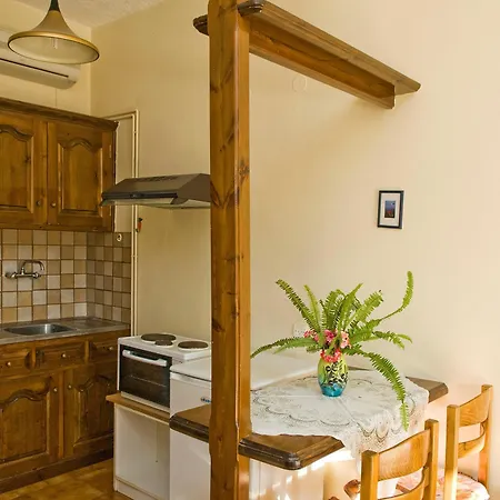 Katerina Eleni Acharavi Corfu Appartement Akharavi